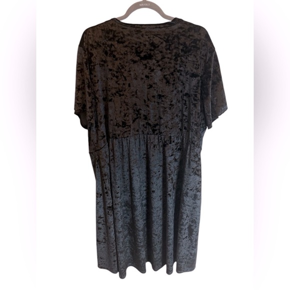 EVRI Crushed Velvet Dress High Low Hem Faux Wrap Surplice Front Short Sleeve - Picture 3 of 4